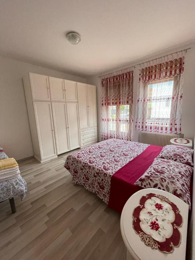 Palazzina Rosa Lägenhet Spormaggiore Exteriör bild
