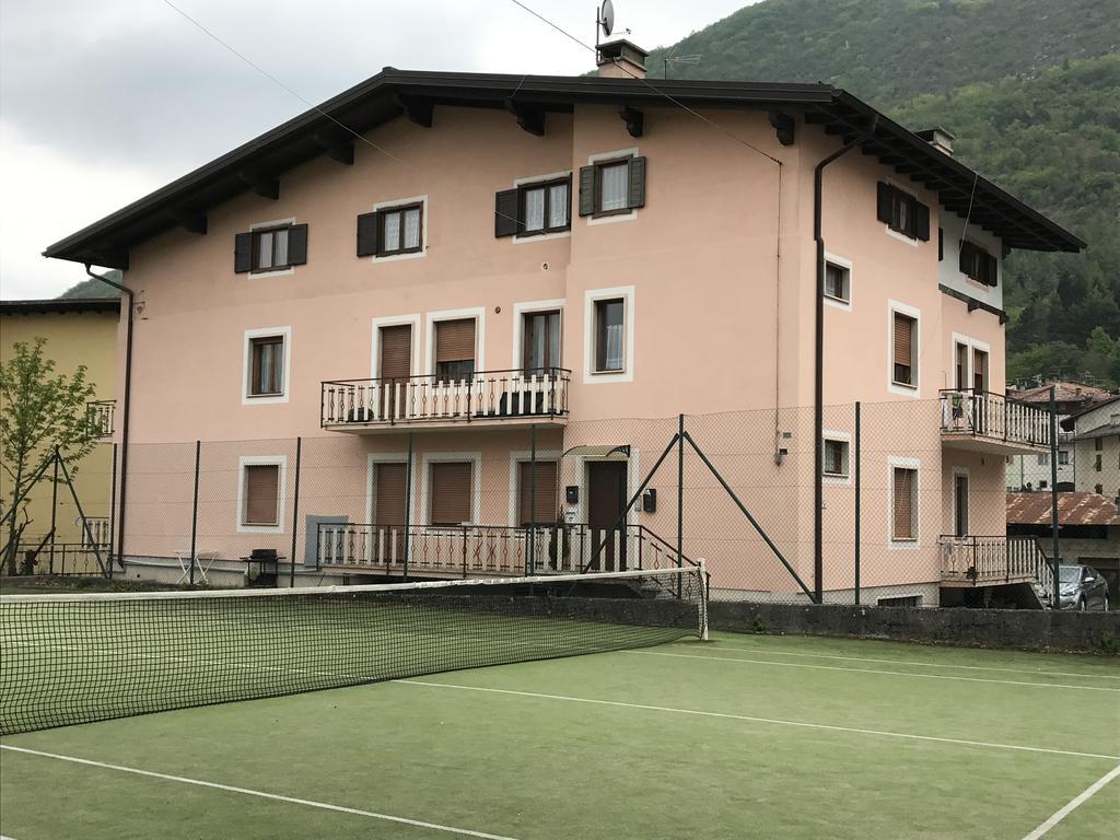 Palazzina Rosa Lägenhet Spormaggiore Exteriör bild
